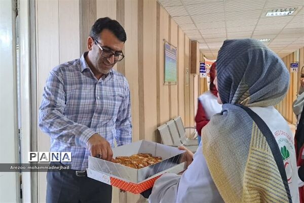تقدیر از زحمات همکاران فرهنگی توسط جمعیت هلال‌احمر شهرستان قرچک