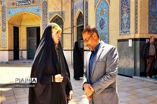 میز خدمت آموزش و پرورش ملارد در نمازجمعه