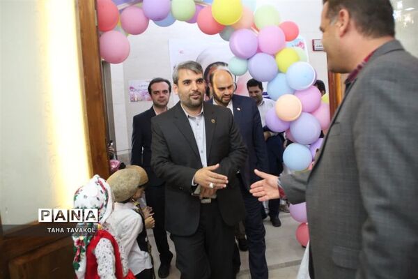 تجلیل از مدیران و معلمان برتر شهرستان پردیس با حضور مدیرکل شهرستان‌های استان تهران