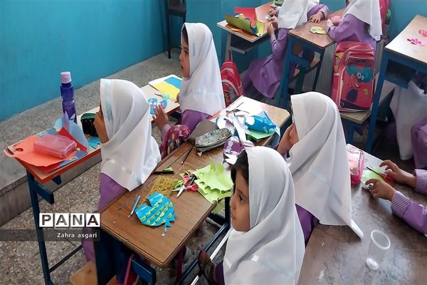 روز بدون کیف در مدارس ابتدایی منطقه ملارد