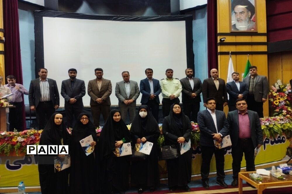 تقدیر معلمان و مدیران برتر کهریزک