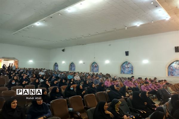 تقدیر از معلمان نمونه استانی و منطقه‌ای شهرستان بهبهان