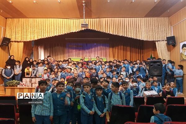 تقدیر از معلمان پرتلاش دبستان علامه حلی بیرجند