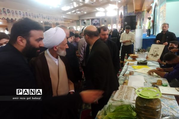 میز خدمت آموزش و پرورش استان مازندران در نماز جمعه ساری