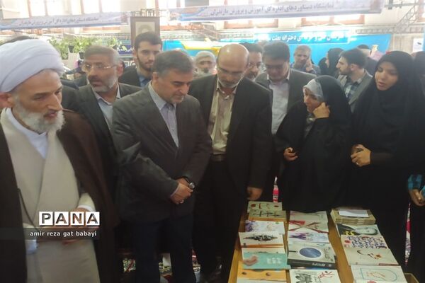 میز خدمت آموزش و پرورش استان مازندران در نماز جمعه ساری