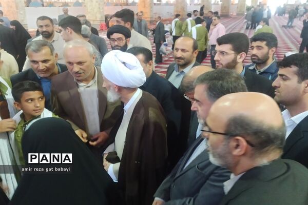 میز خدمت آموزش و پرورش استان مازندران در نماز جمعه ساری