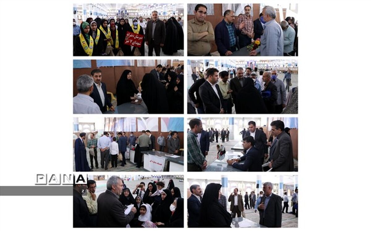 برپایی میز خدمت اداره کل آموزش و پرورش در نماز جمعه کرمان