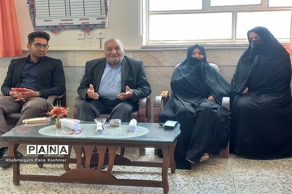 گرامیداشت هفته معلم در مدارس دخترانه کاشمر