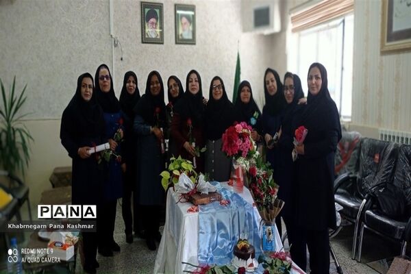 گرامیداشت هفته معلم در مدارس دخترانه کاشمر