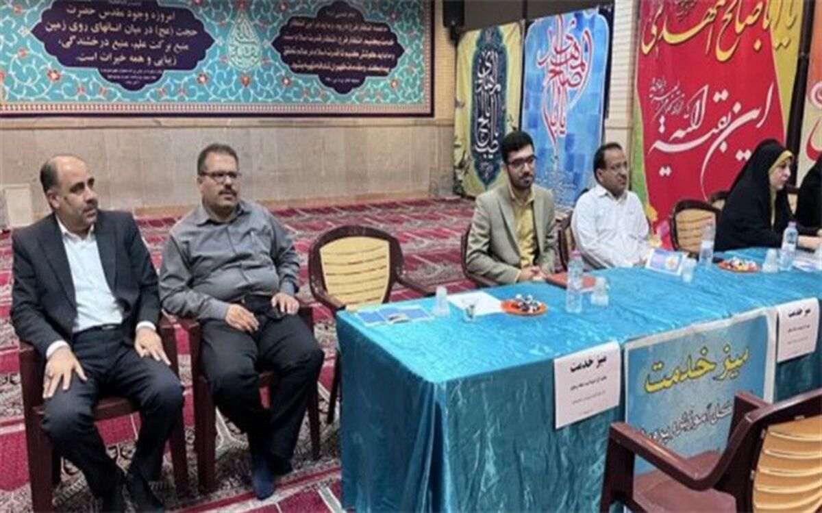 میزخدمت آموزش و پرورش در مصلی نماز جمعه سراسر استان بوشهر برگزار شد