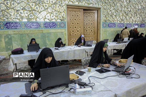 رویداد ملی هنری «لبخند خدا»، در حرم حضرت معصومه(س)