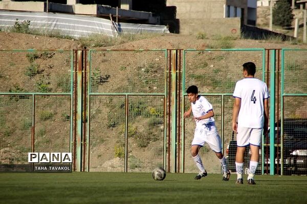 برگزاری لیگ فوتبال نوجوانان و جوانان شهرستان های استان تهران در شهرستان پردیس