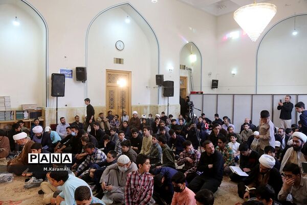 مراسم یادبود حافظان، قاریان و مداحان نوجوان حرم حضرت معصومه(س)