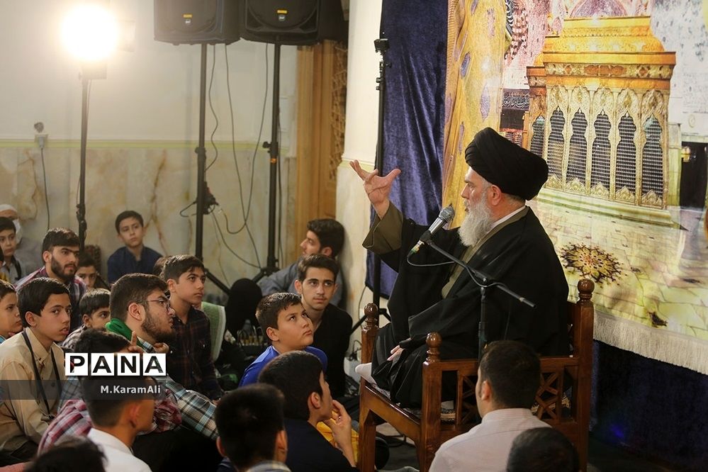مراسم یادبود حافظان، قاریان و مداحان نوجوان حرم حضرت معصومه(س)