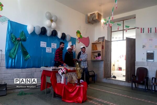 بزرگداشت مقام معلم در مدرسه عشایری مباشری خاتم