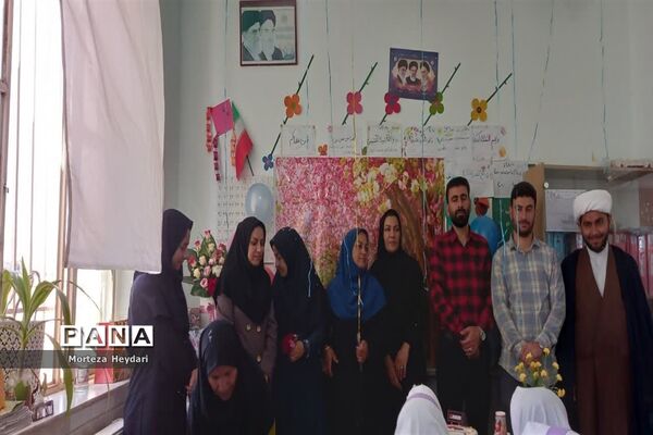 بزرگداشت مقام معلم در مدرسه عشایری مباشری خاتم