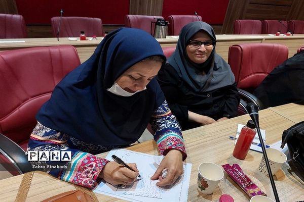 نشست تخصصی پیشگیری و مداخله در خودکشی ملارد