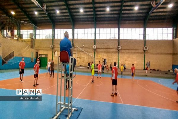 مسابقات والیبال فرهنگیان گرامیداشت هفته معلم