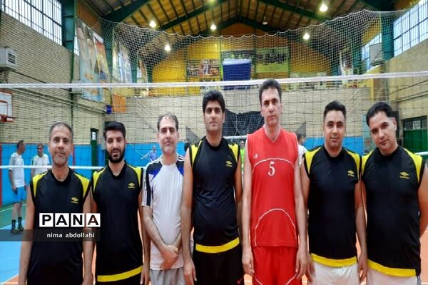 مسابقات والیبال فرهنگیان گرامیداشت هفته معلم