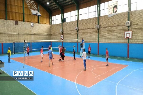 مسابقات والیبال فرهنگیان گرامیداشت هفته معلم