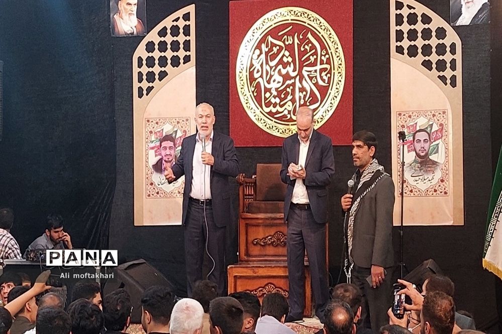 مراسم چهلمین روز شهادت شهید میلادحیدری در شهرستان‌قرچک