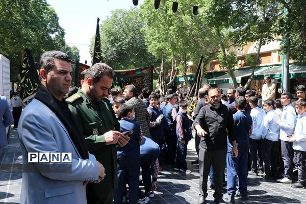 مراسم رحلت حضرت عبدالعظیم حسنی {ع} با حضور دانش‌آموزان عزادار آموزش و پرورش ناحیه 2 شهرری