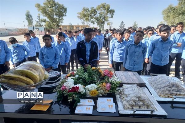 بزرگداشت مقام معلم در دبیرستان کیان خاتم