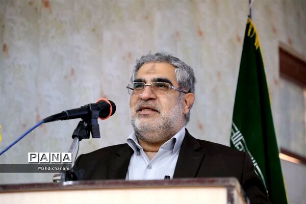 آیین تقدیر از معلمان نمونه شهرستان دشت آزادگان با حضور معاون حقوقی و امور مجلس وزارت آموزش و پرورش