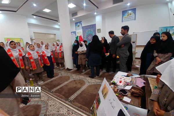 بزرگداشت مقام معلم در مدرسه شهید حسین زارع زاده مهریز