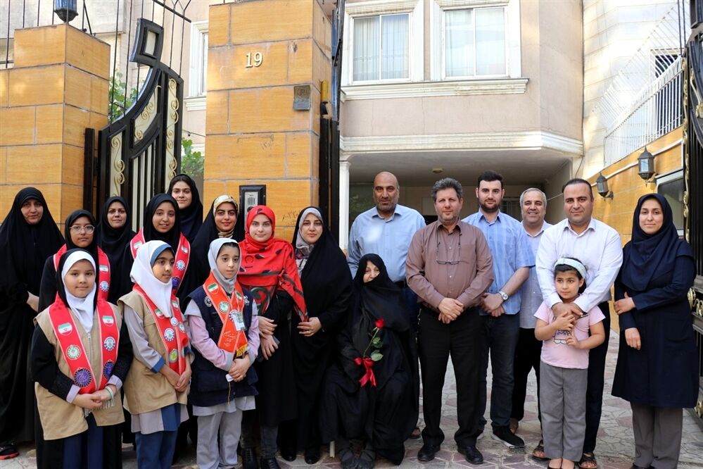 تقدیر و تجلیل از معلم نمونه استان خراسان رضوی