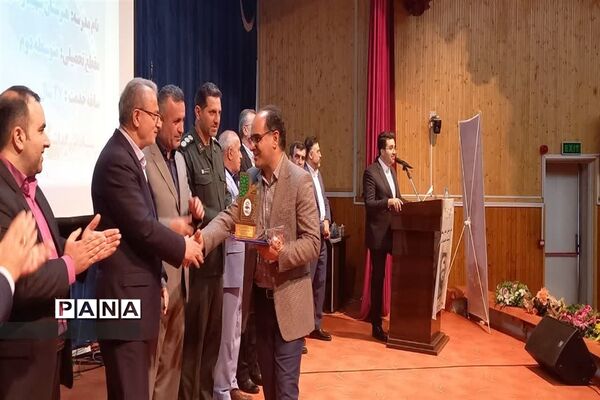 آیین بزرگداشت مقام معلم در محمودآباد