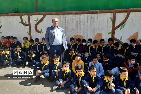 جشن گرامیداشت مقام معلم در مدارس رودهن