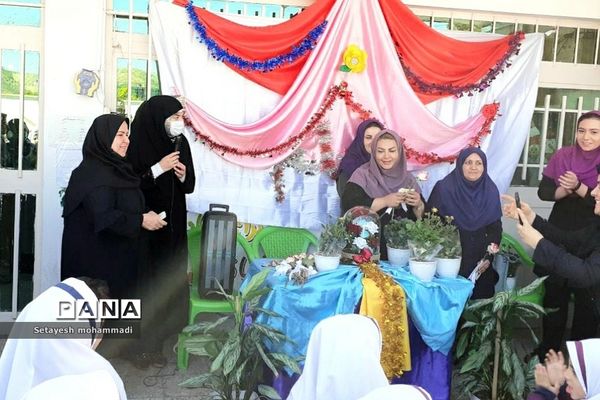 جشن گرامیداشت مقام معلم در مدارس رودهن