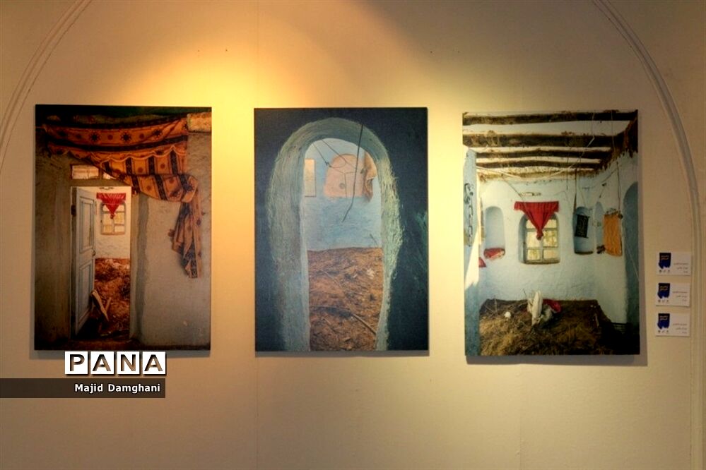 نخستین نمایشگاه گروهی هنرستان‌های تجسمی با عنوان تجسم خلاق