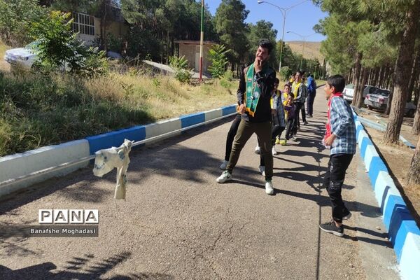 اردوی یک روزه دانش‌آموزان پسر پیشتاز ناحیه چهار