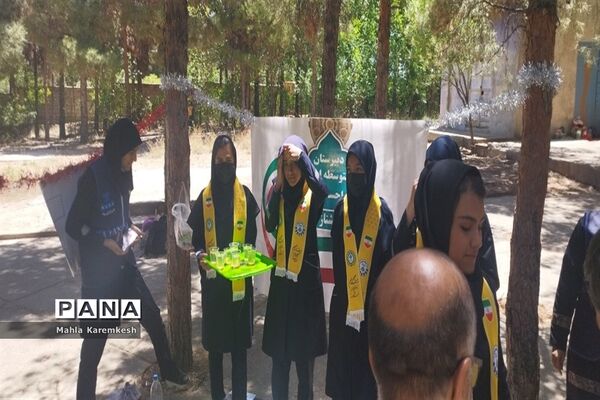 بازدید رئیس سازمان دانش‌آموزی فارس از اردوی تشکیلاتی دانش‌آموزان پیشتاز ناحیه چهار