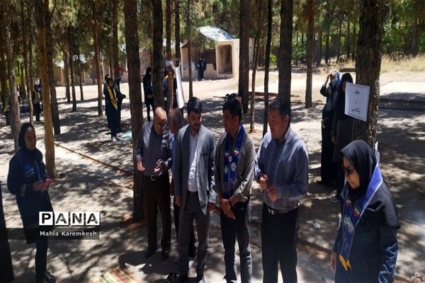 بازدید رئیس سازمان دانش‌آموزی فارس از اردوی تشکیلاتی دانش‌آموزان پیشتاز ناحیه چهار
