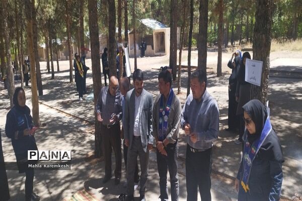 بازدید رئیس سازمان دانش‌آموزی فارس از اردوی تشکیلاتی دانش‌آموزان پیشتاز ناحیه چهار