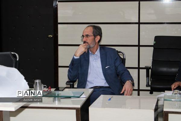 جلسه ستاد ثبت‌نام آموزش و پرورش استان بوشهر