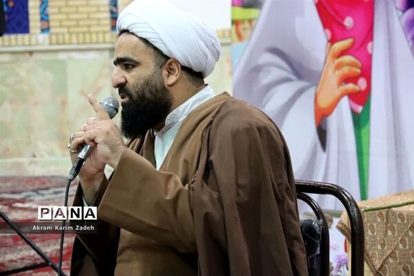 جشن تکلیف دانش‌آموزان پایه سوم مدارس شهرک واوان در اسلامشهر