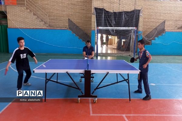 مسابقات تنیس روی میز پسران به‌مناسبت هفته معلم در کهریزک