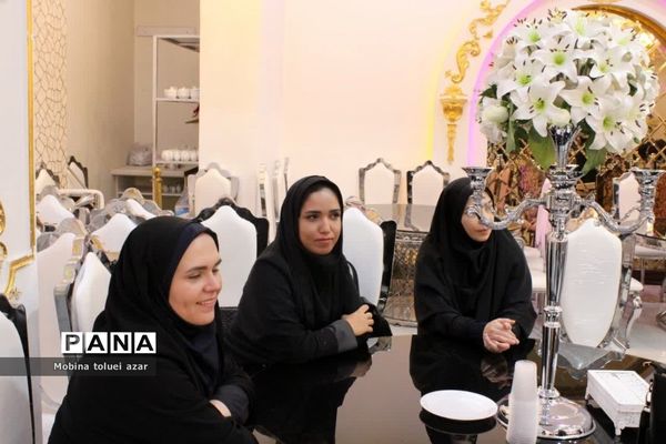 همایش سپاس معلم در ناحیه یک بهارستان