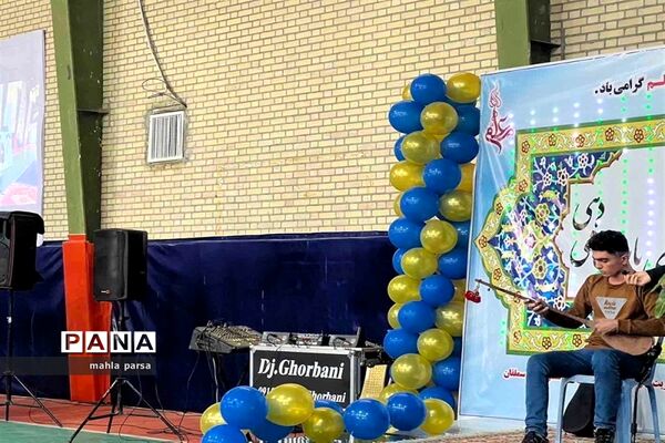 برگزاری جشن بزرگداشت هفته مقام معلم در شهرستان مانه و سملقان