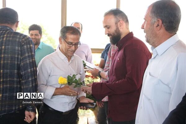 تجلیل از معلمان مدارس روستایی شهرستان مهریز