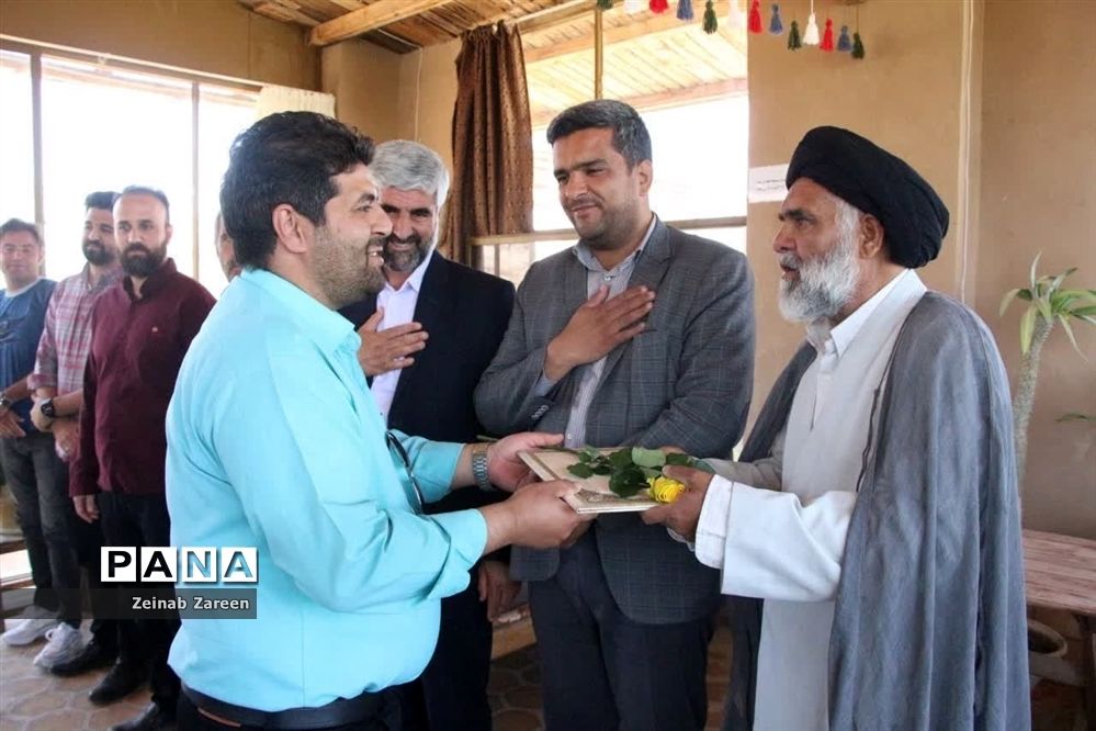 تجلیل از معلمان مدارس روستایی شهرستان مهریز