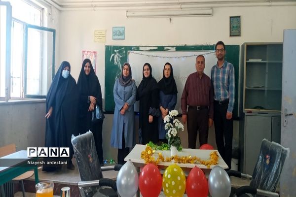 مراسم تجلیل و گرامیداشت مقام معلم در دبستان حافظ بخش جوادآباد