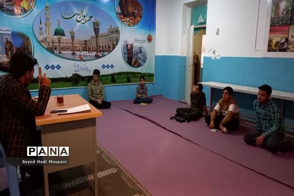 کارگاه توانمند‌سازی دانش‌آموزان برگزیده استانی مسابقات قرآن و عترت ناحیه یک یزد