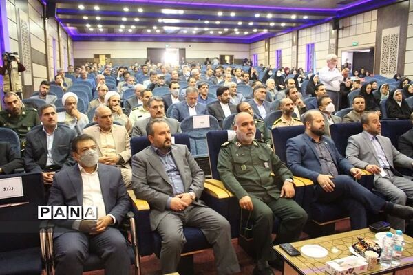 تجلیل از معلمان نمونه خراسان جنوبی