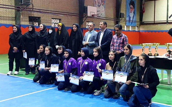 درخشش دختران دانش‌آموز شهرستان‌قدس در مسابقات طناب‌زنی