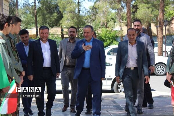 آیین استانی زنگ سپاس معلم در سمنان